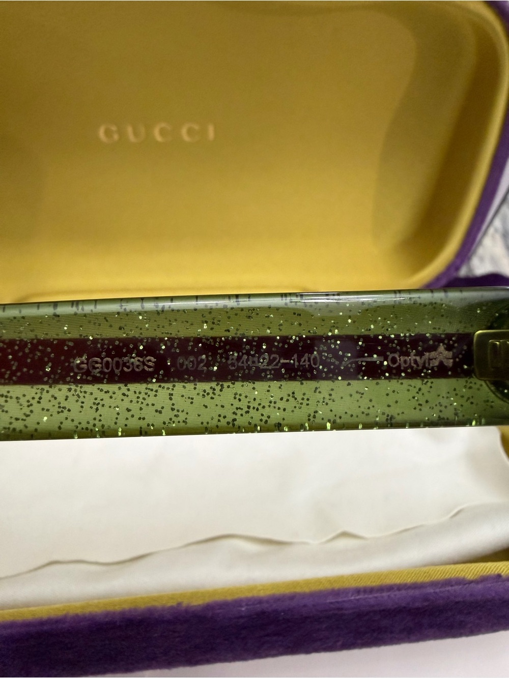 Gucci Women’s Sunglasses - Picture 6 of 7